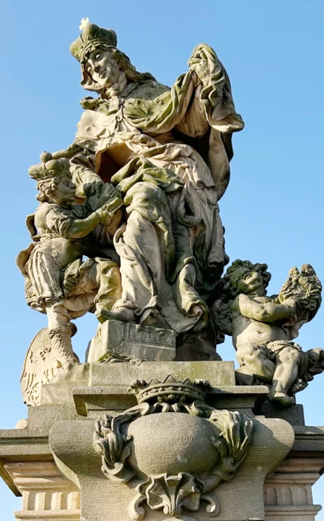 Charles_Bridge, Statue of Saint Ludmila