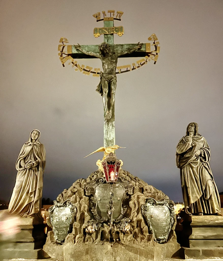 Golgota on the Charles Bridge at night