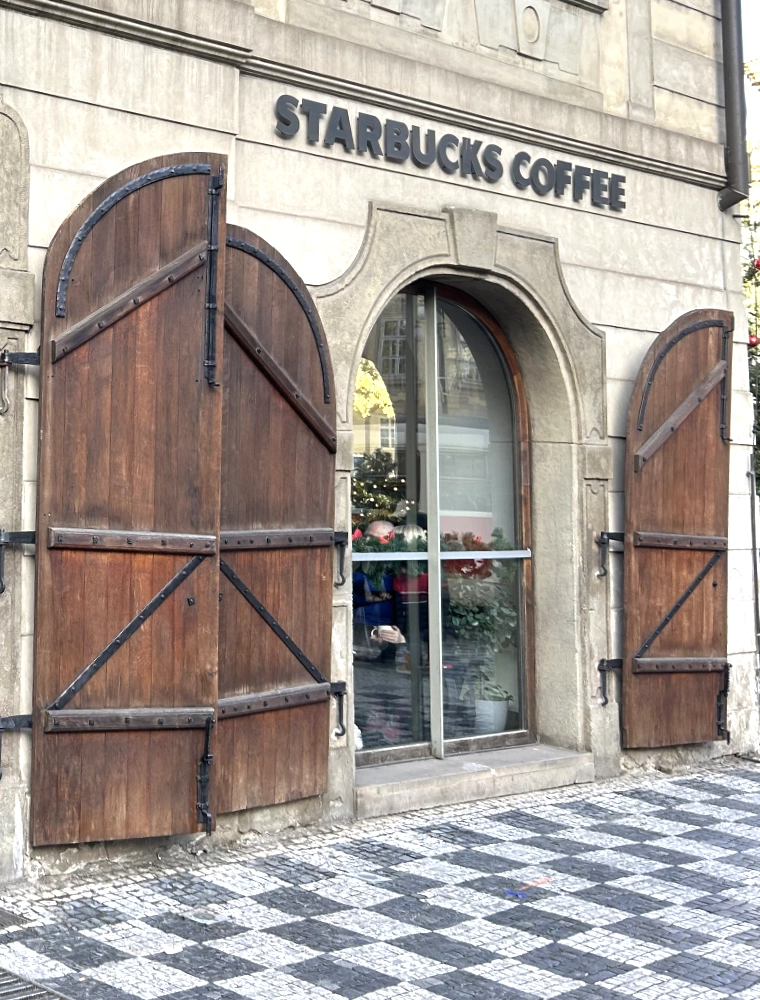 Buckscoffee near to Charles bridge